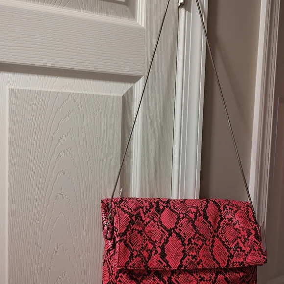 New Sassy Jones Pink Snake Print Women's Bag - Picture 3 of 4